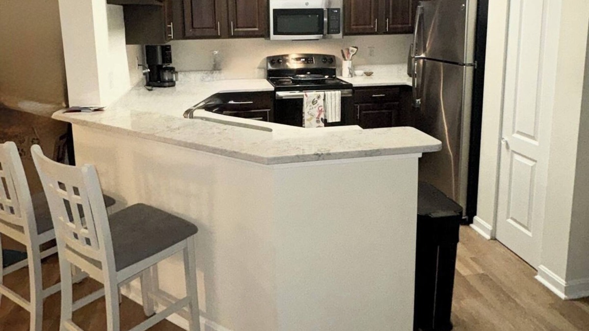 South Kingstown Condo | Modern Condo close walkable to restaurants and brewery