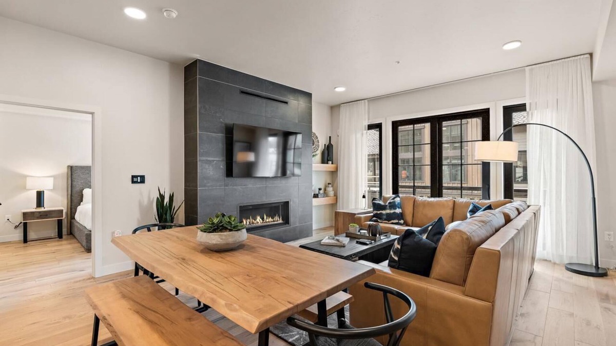Tamarack Resort Condo | Modern Condo|Gas Fireplace|Balcony with Plaza View