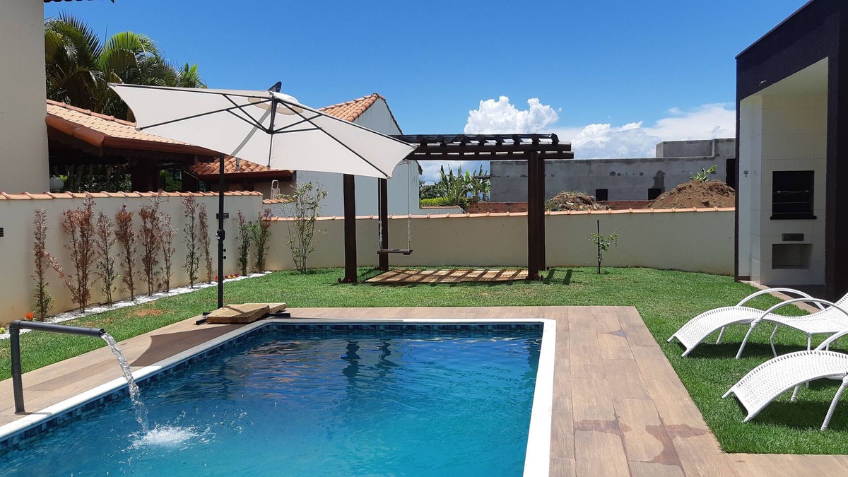 Porangaba House | Modern condominium with swimming pool
