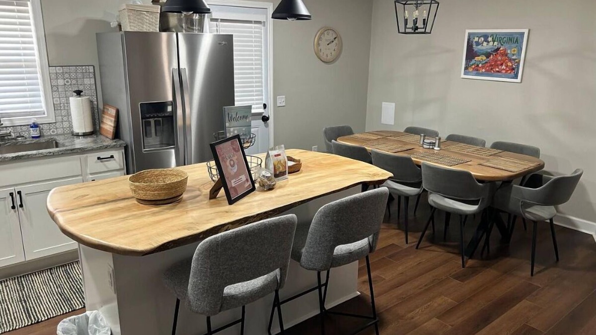 Floyd House | Modern confort with rustic charm! n⭐️⭐️⭐️The Chantal Verdugo House⭐️⭐️⭐️