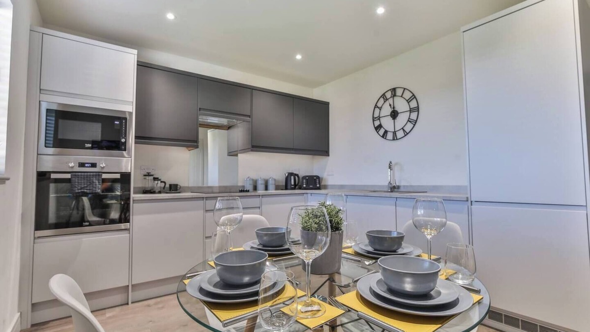 Sheffield House | Modern, Cosy Whole house WiFi close to attractions