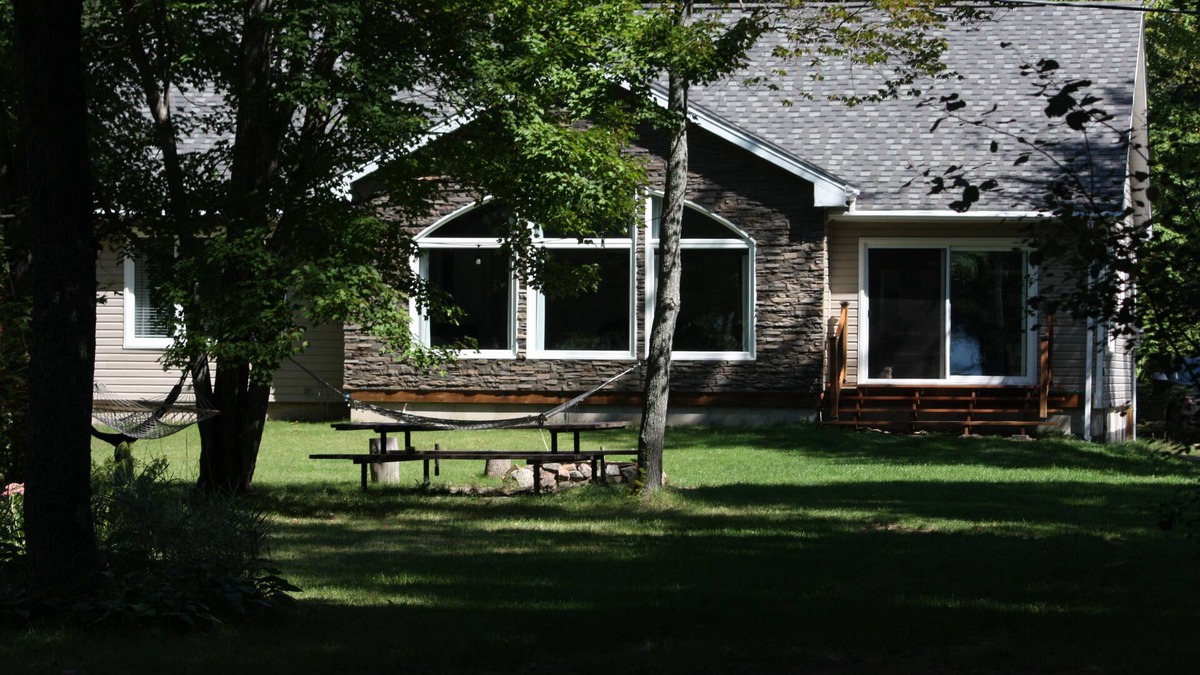 Madawaska Valley Cottage | MODERN COTTAGE GETAWAY
