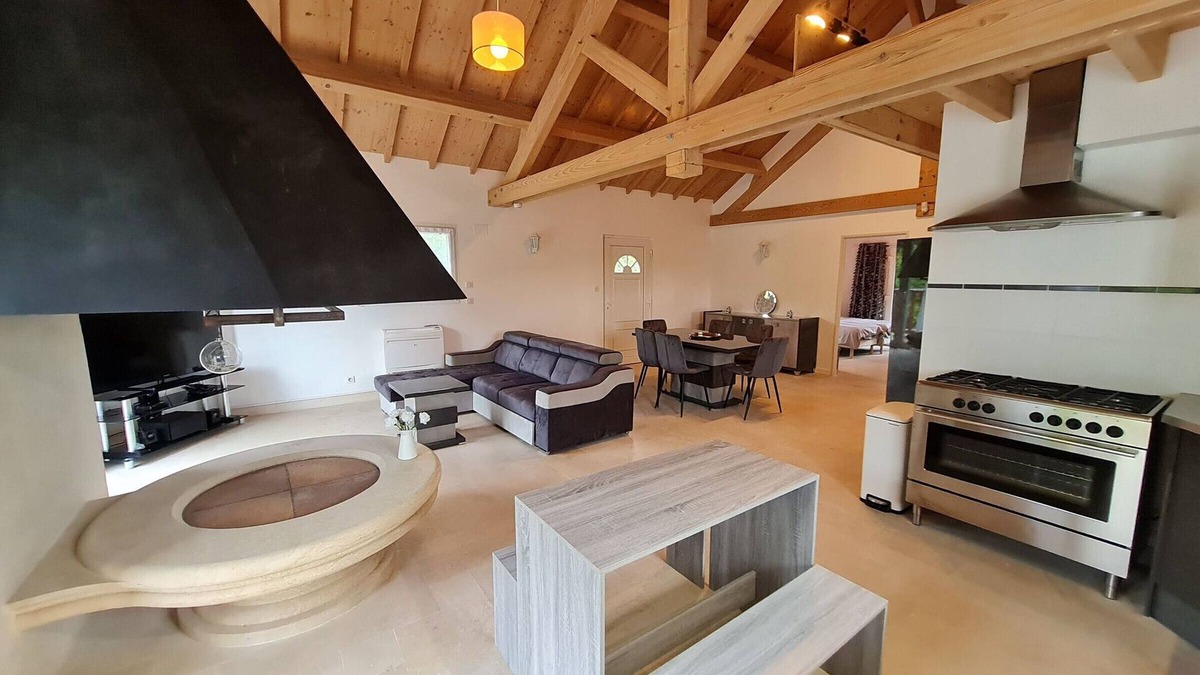 Jezainville Cottage | Modern cottage in Lorraine, 2 bedrooms, near forest