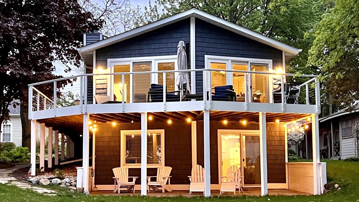 Green Lake Cottage | Modern Cottage on Green Lake - four seasons of fun!