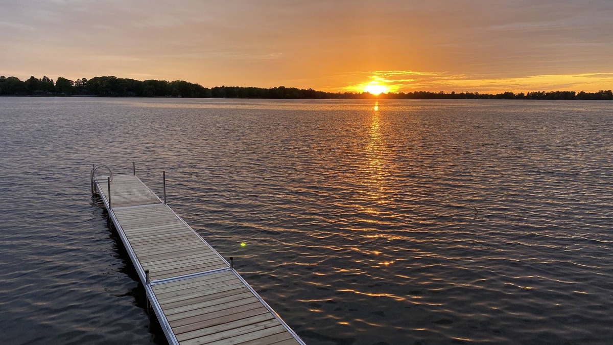 Carden Cottage | Modern Cottage with Dock and WiFi on Lake Dalrymple