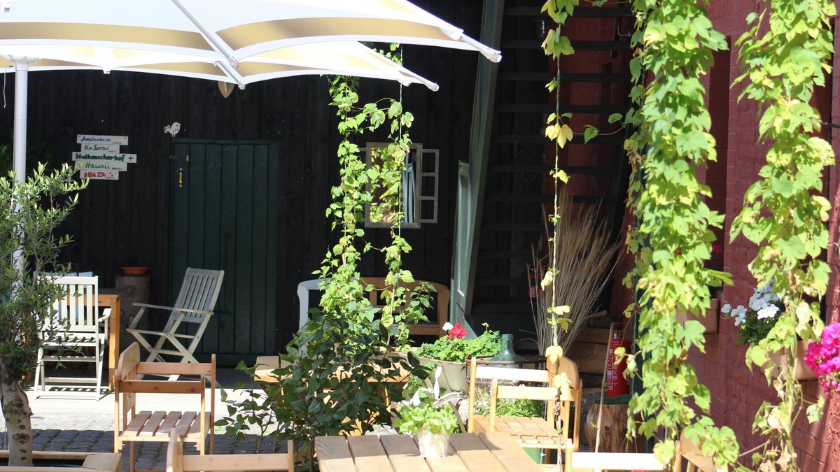 Juelich Apartment | Modern country house apartment, 35 sqm, ground floor, left