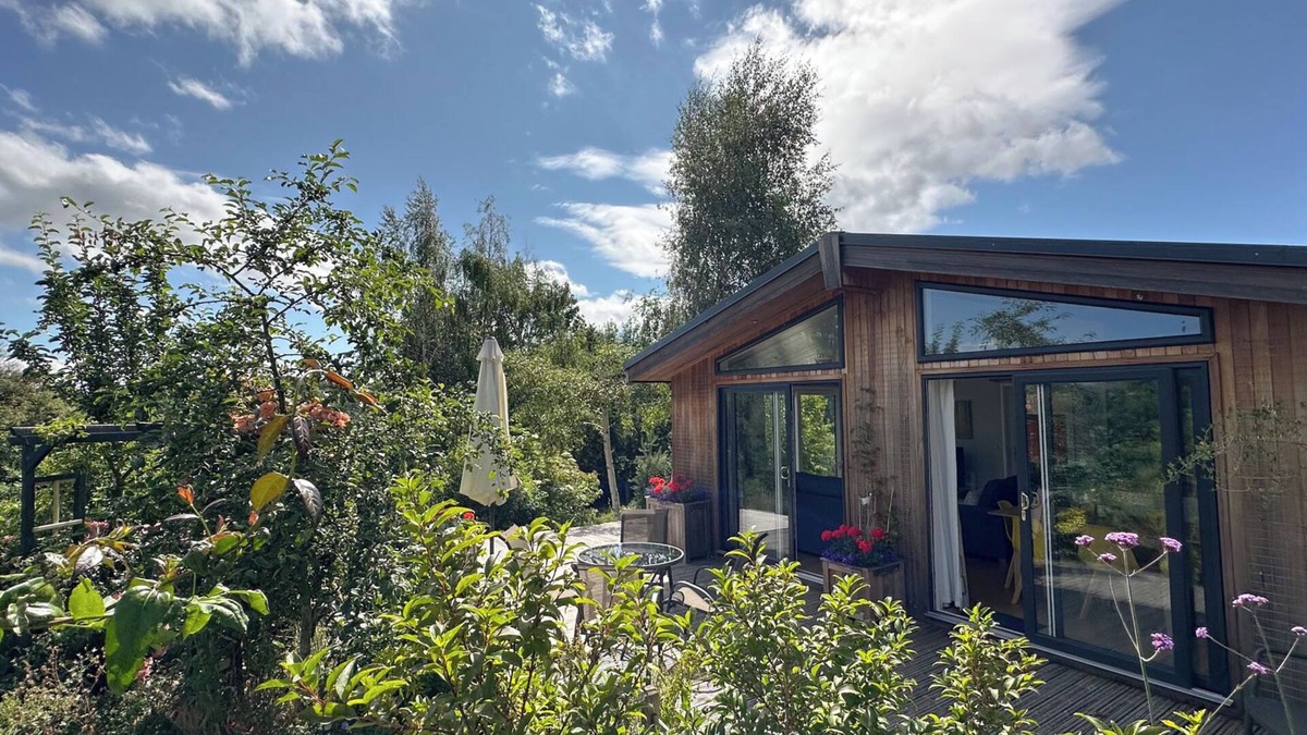 Hay-on-Wye House | Modern Country Retreat with Malvern Hills Views - Wye Knot