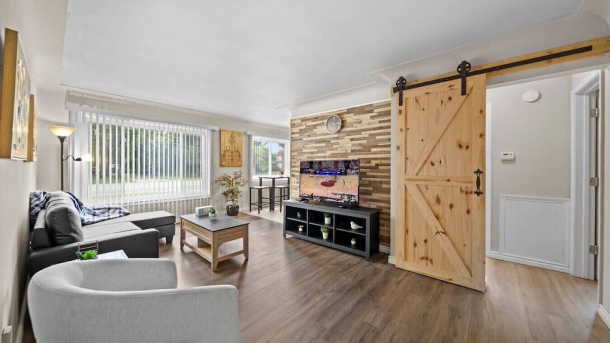 Shelby Township Apartment | Modern Cozy 1 Bedroom Apartment in Shelby Township