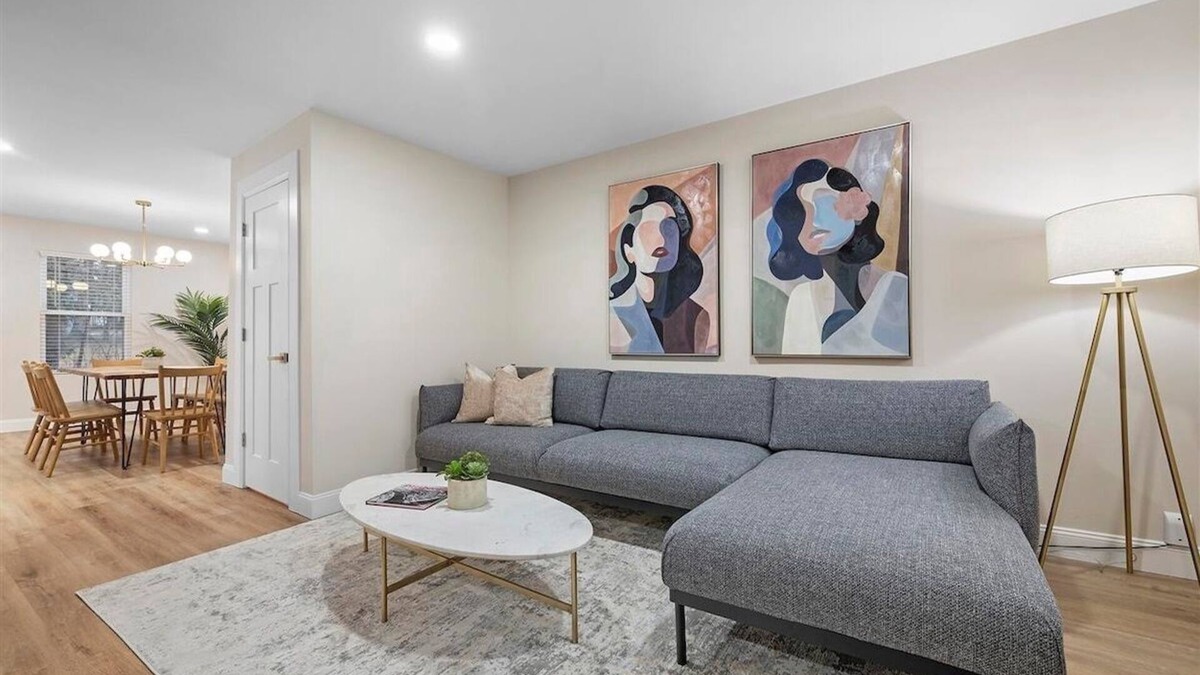 Bakerstown House | Modern & Cozy 3 Bdr Home in Gibsonia/Pittsburgh