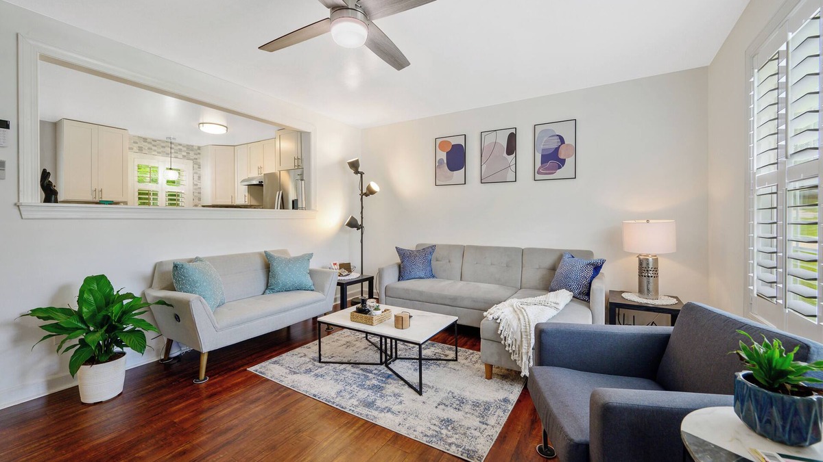East Raleigh House | Modern Cozy Home only 2 miles to Downtown