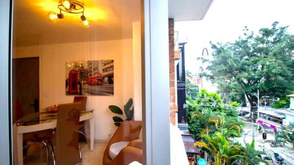 Robledo Apartment | Modern Cozy Laureles apartment close to La Setenta