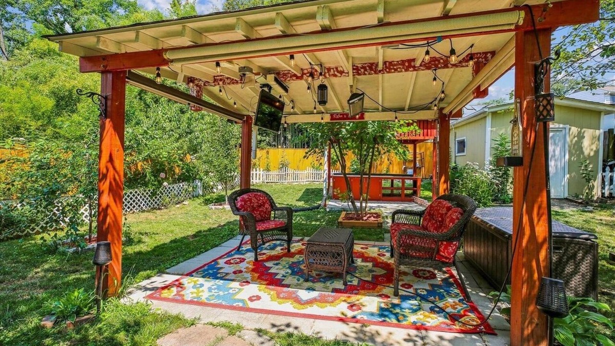 Wheaton-Glenmont House | Modern Cozy Silver Spring Getaway Basement Guesthouse - Close to DC