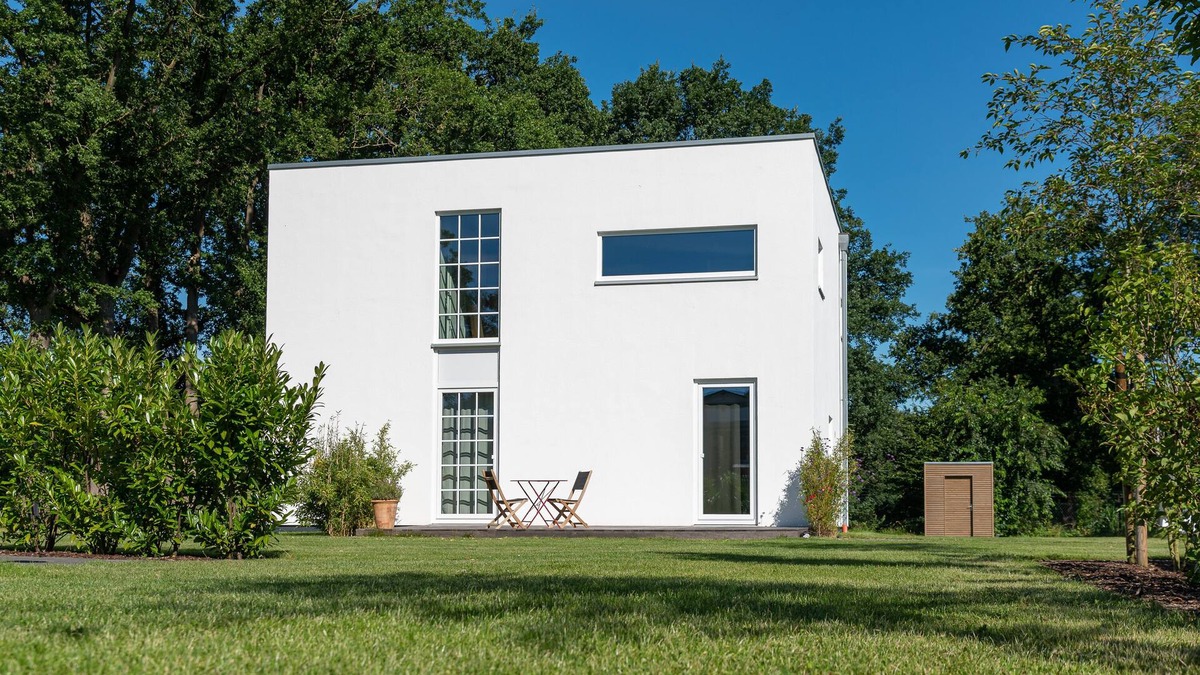 Worpswede Apartment | Modern, cozy vacation apartment, 77 m², sauna, garden w. View over the meadows