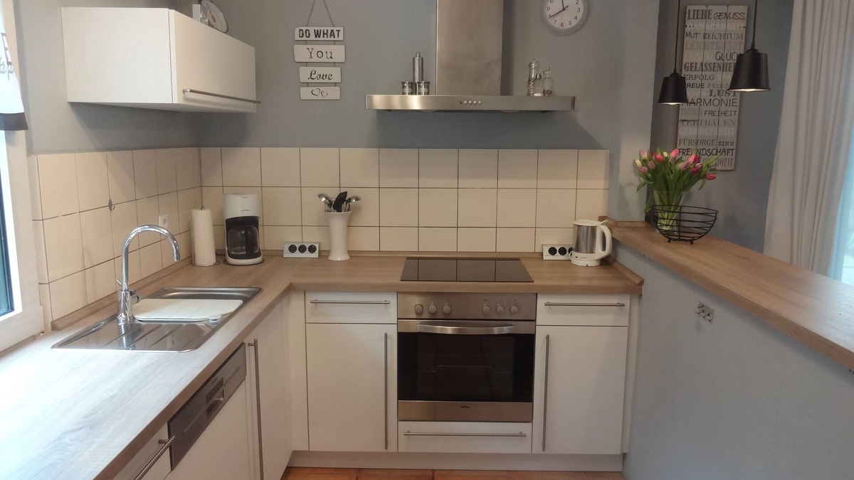 Roth House | Modern, cozy vacation home Natalie with new fitted kitchen and box spring bed