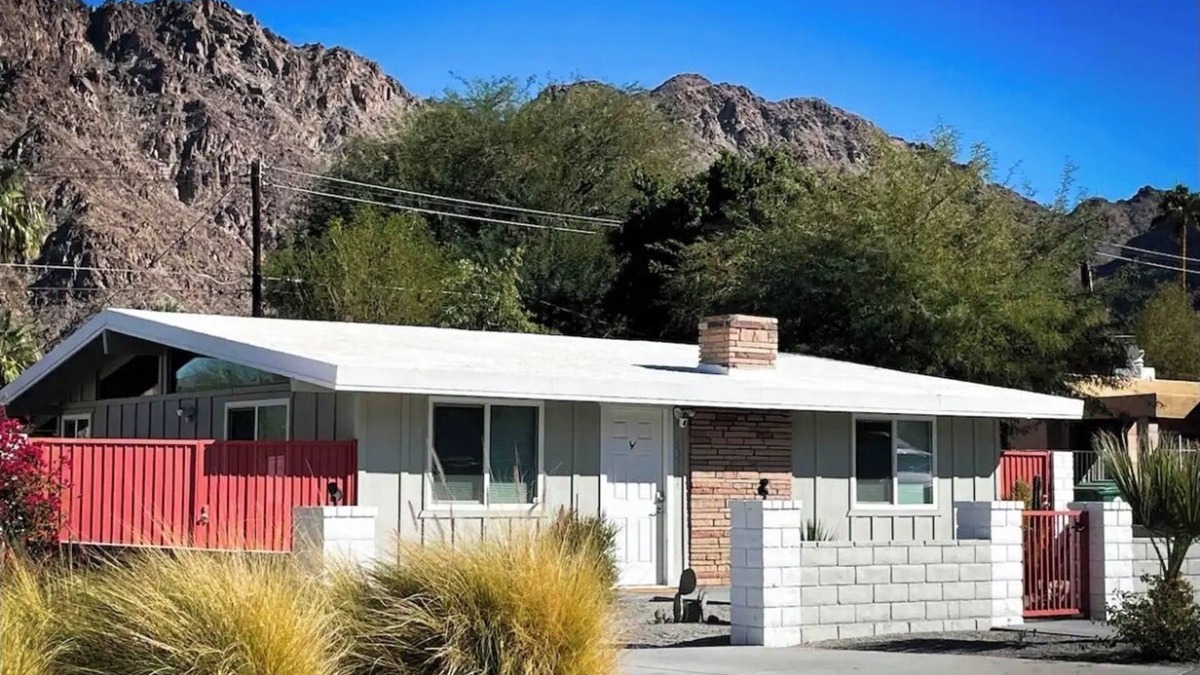 La Quinta Cove House | Modern Desert Escape w/Mountain Views 2BD#222624