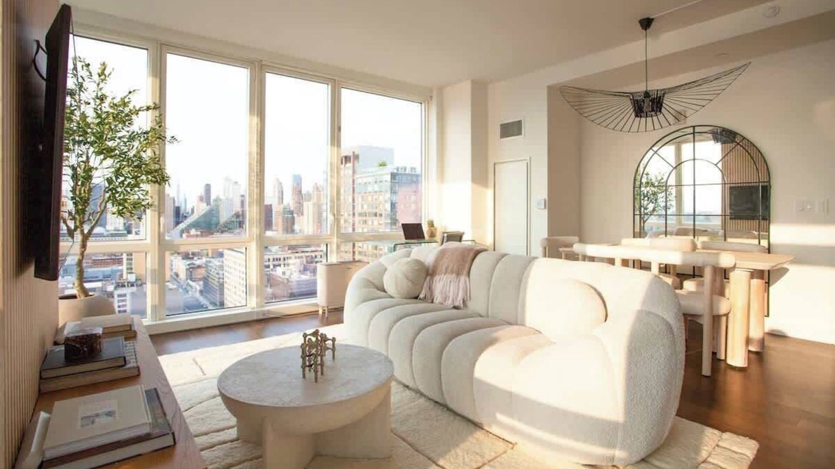 Hell's Kitchen Apartment | Modern Designer Luxury High rise Corner 2BR/BA
