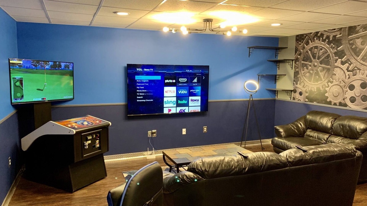 Harrisburg - Hershey Apartment | Modern Downtown Blue Steel Suite