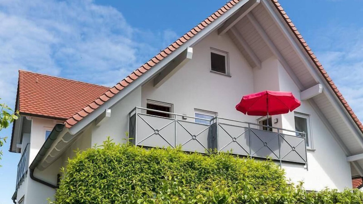 Eriskirch Apartment | Modern Duplex Apartment “Ferienwohnung Haidle” close to the Lake