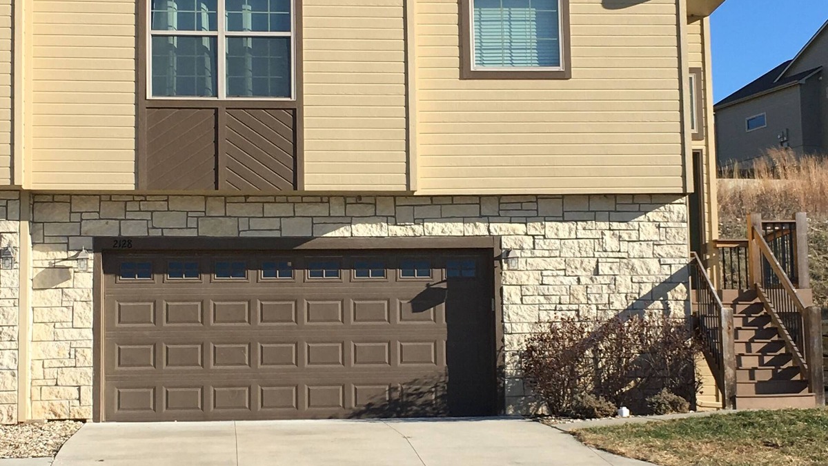 Manhattan House | Modern Duplex - convenient location