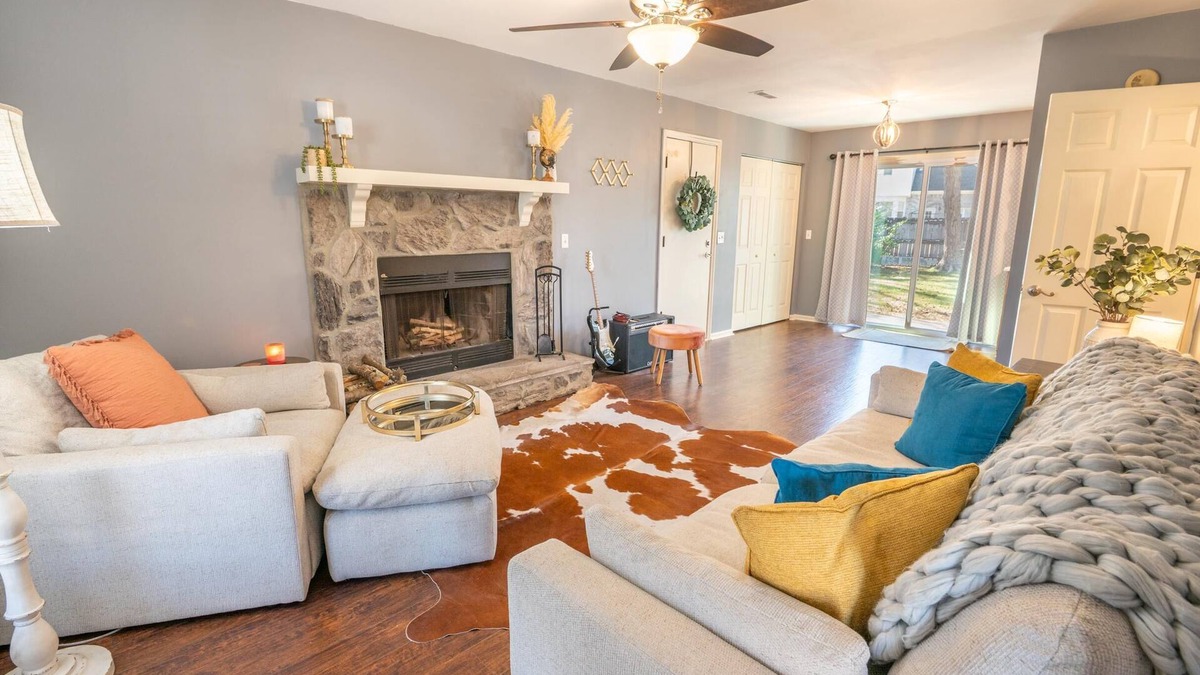 North Charleston House | Modern Elegance in North Charleston!