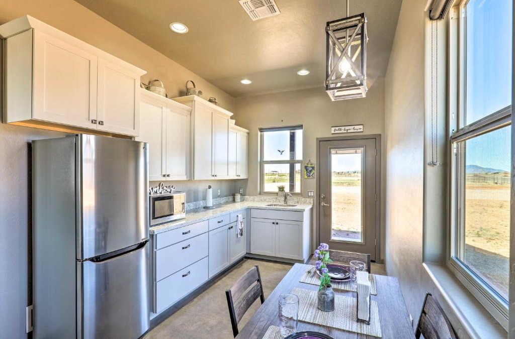 Elgin House | Modern Elgin Home Walk to Wineries and Pets Welcome