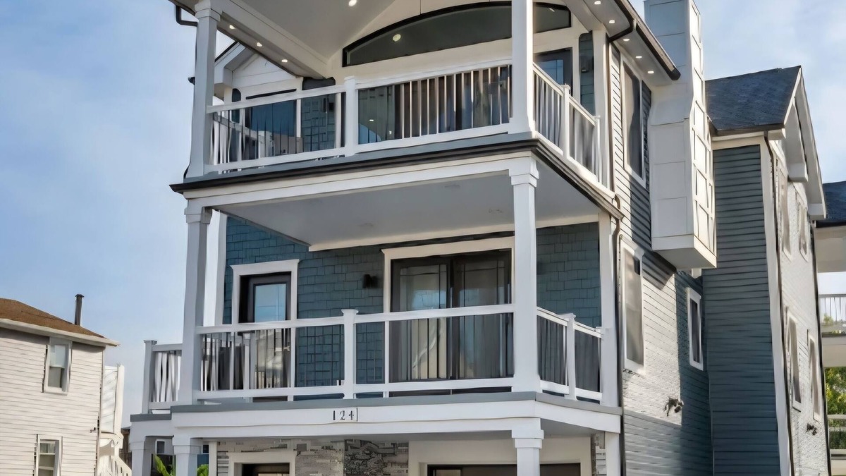 Wildwood Crest House | Modern family home in the Crest.