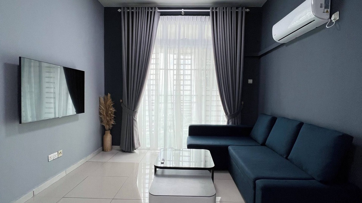Central District Apartment | Modern Family Homestay Johor Bahru. FREE WIFI, Netflix, Disney hotstar & Parking