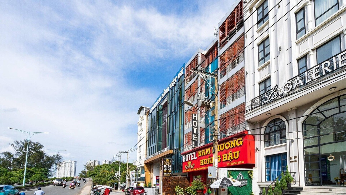 Binh Chanh House | Modern Family Stay at Hoang Hau Hotel, Vietnam