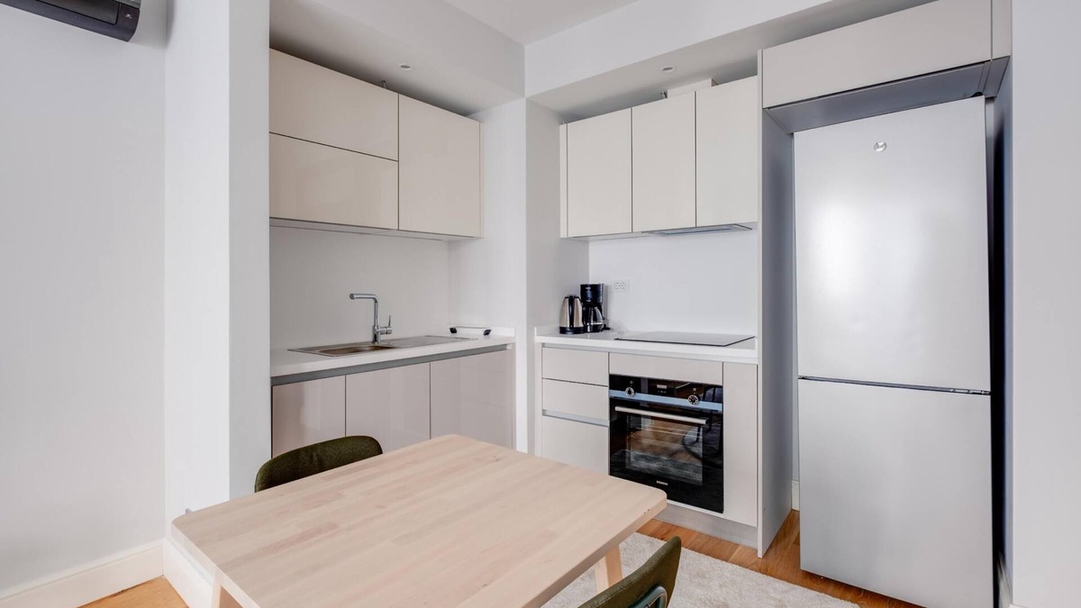 Taksim Apartment | Modern Flat 5 min to Metro on Istiklal Avenue