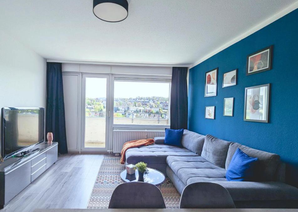 Hagen-Hohenlimburg Apartment | Modern flat with elevator/balcony/parking