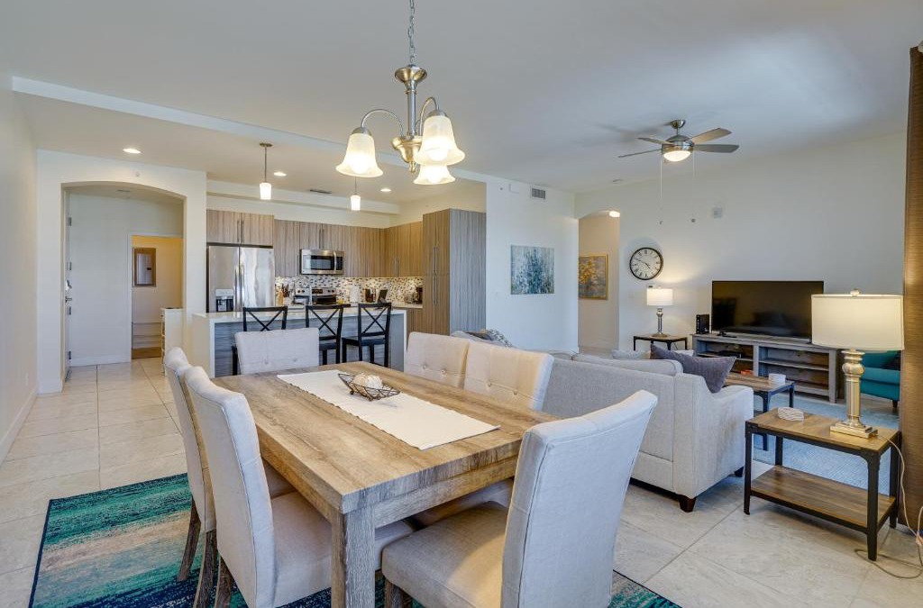 Majestic Palms Apartment | Modern Fort Myers Condo Rental about 5 Mi to Beach!