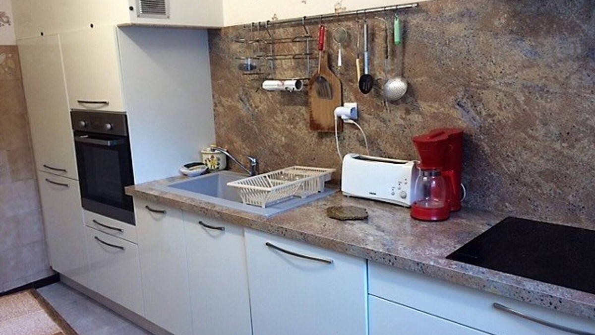 Amelie-les-Bains-Palalda Apartment | Modern 2-Bedroom Apartment with Balcony, WiFi, A/C, Garage - Amélie-les-Bains