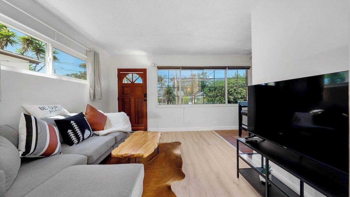 San Diego House | Modern Gem | Close to Downtown