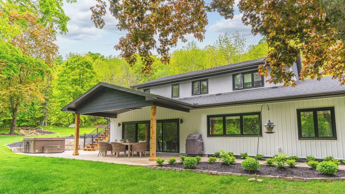 Georgian Bluffs House | Modern Green Oasis in private setting, covered patio with hot tub and fire pit!