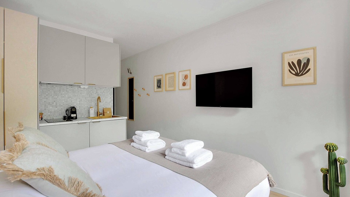 Meudon-la-Foret Apartment | Modern "green Suites" Residence - Meudon/velizy