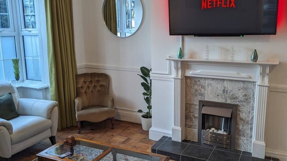 City Centre House | Modern Ground Floor Apartment, located in the Heart of Stratford Upon Avon