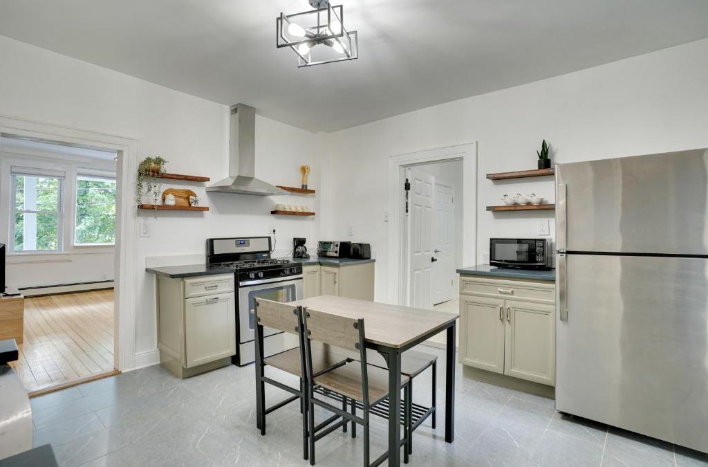 Hastings Apartment | Modern Hastings-On-Hudson Home Near River!