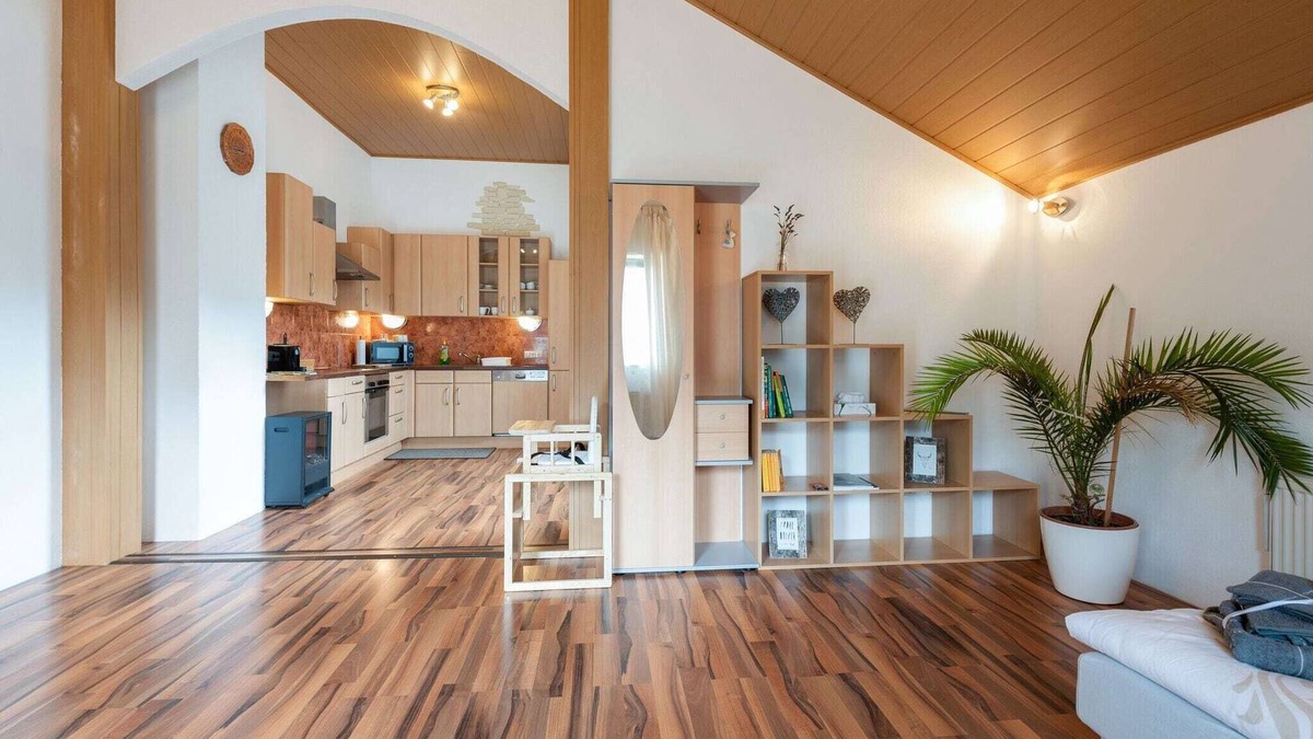 Pinsdorf House | Modern Holiday Home in Pinsdorf with Garden