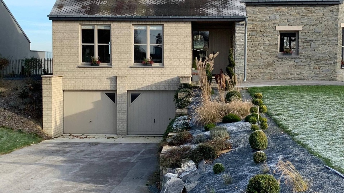 Bertrix House | Modern holiday home in Bertrix with garden