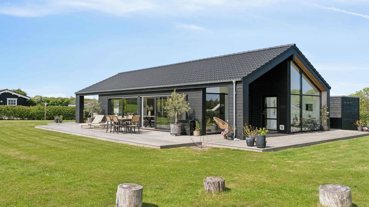 Østerskov House | Modern Holiday Home on Beautiful Langeland