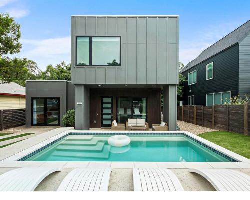 Chestnut House | Modern Home in East Austin - Private Pool & BBQ