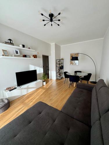 Pablo Apartment | Modern Home near Hospital and City Center