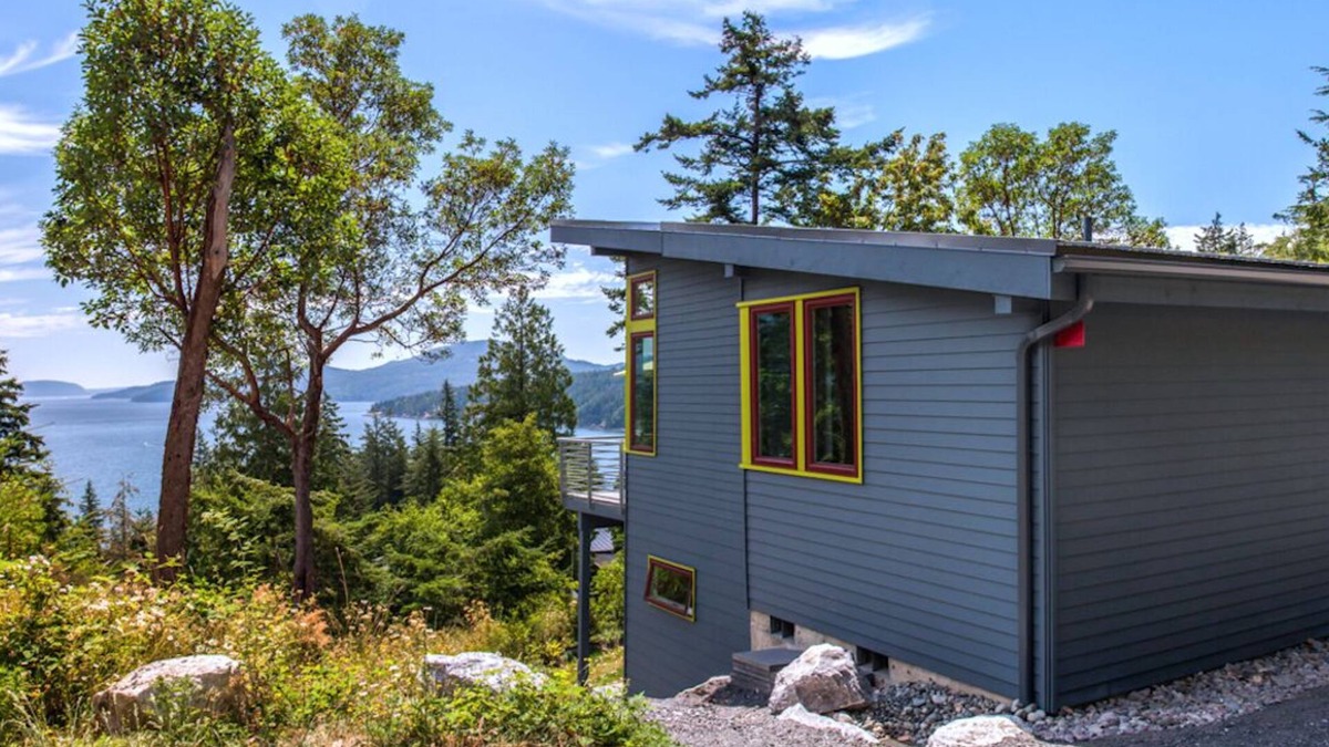 Eastsound House | Modern Home with Stunning Water View