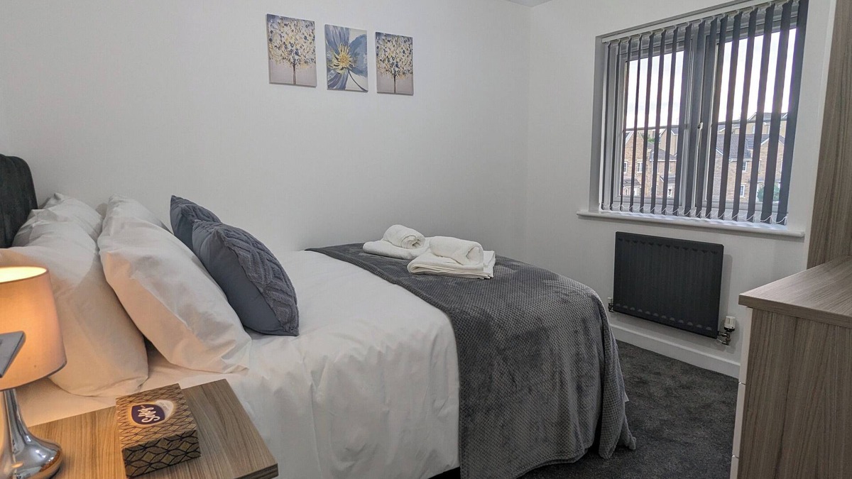 Burnley House | Modern House - 4 Bedrooms - FamilyFriendly