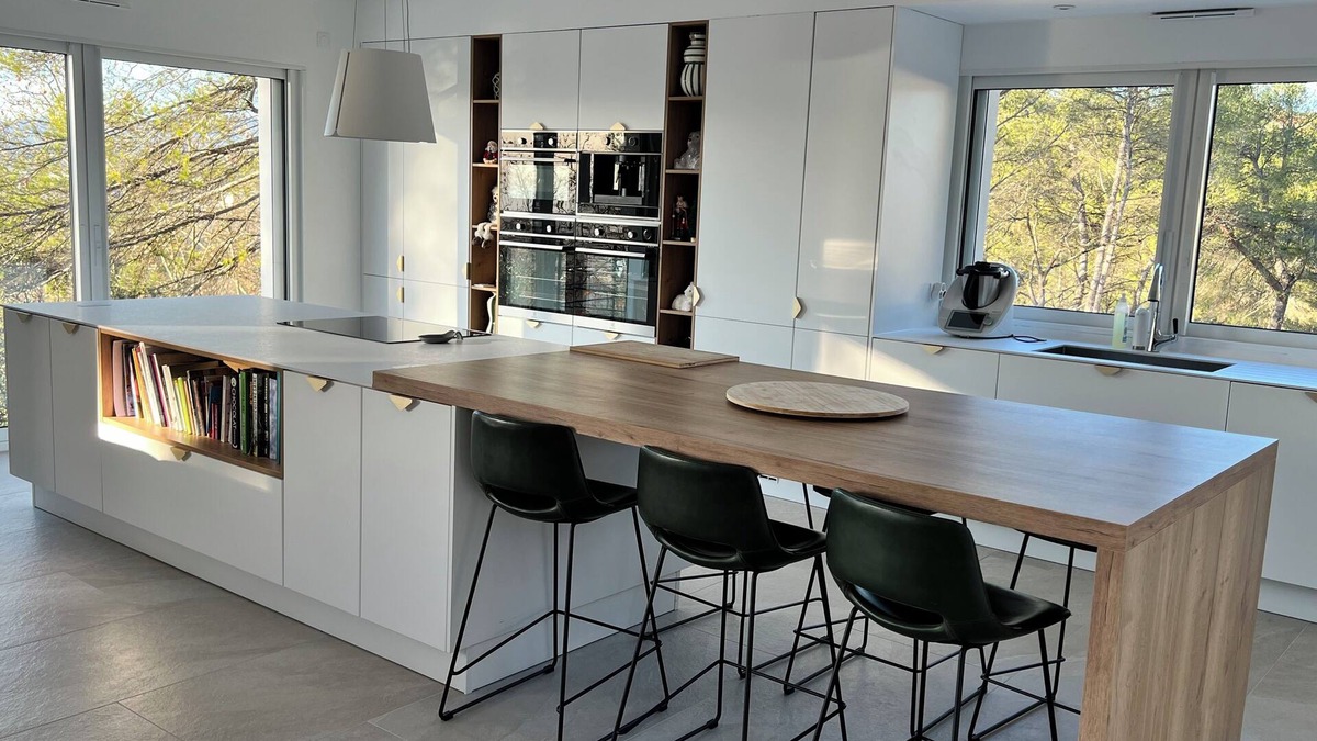 Rousset Villa | Modern house