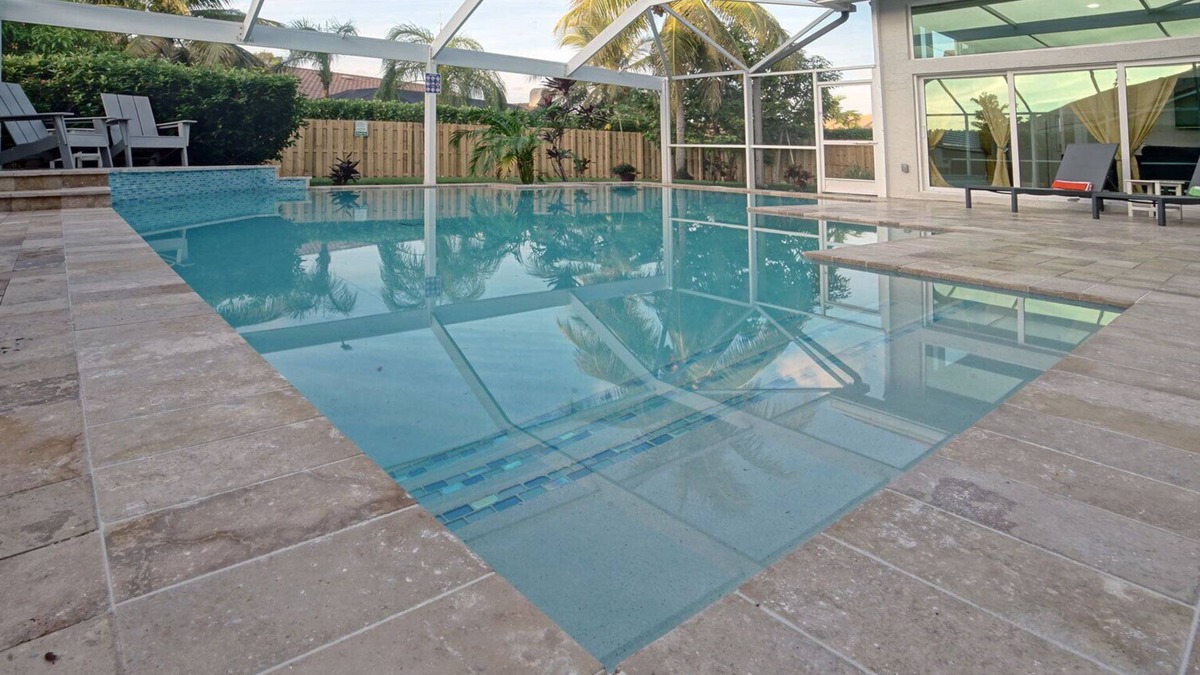 Coral Springs Villa | Modern House near the Downtown Heated Pool Pet Friendly Whirlpool Spa Playroom