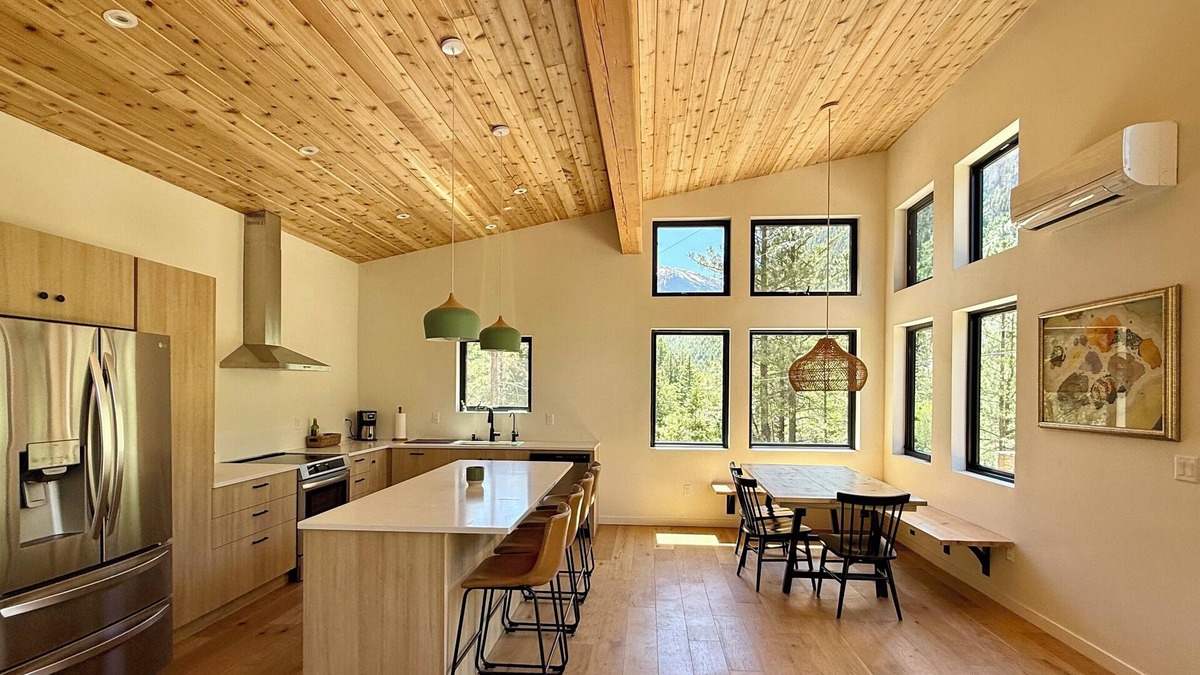 Carbondale House | Modern house with mountain views