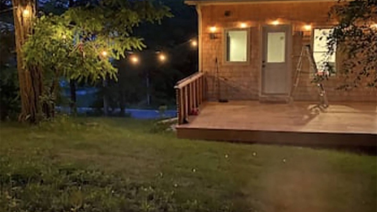 Esopus Cottage | Modern Hudson Cottage