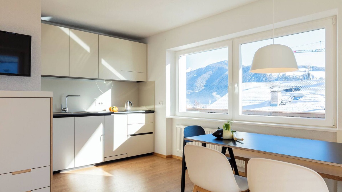 Valdaora di Mezzo Apartment | Modern "Hus Apartment - Nr. 5" with Balcony, Garden & Wi-Fi