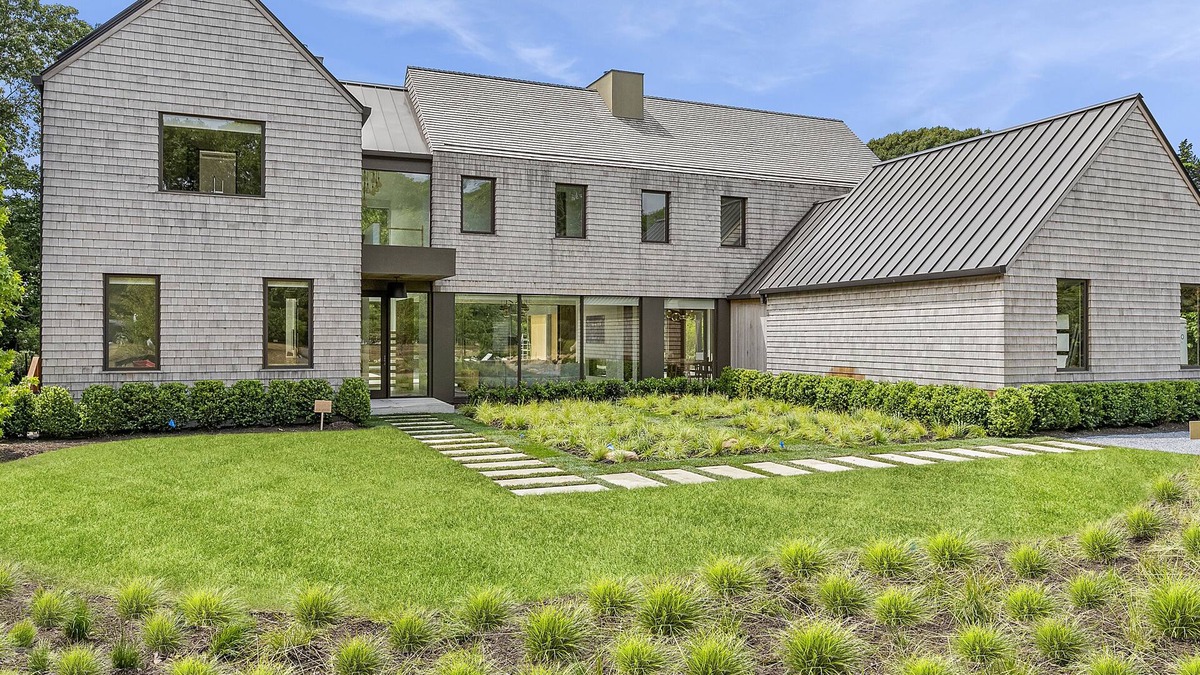 North Haven House | Modern in North Haven Shores minutes to Sag Harbor Village
